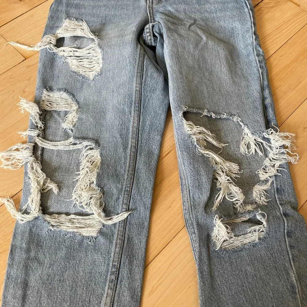 Topshop Bleach Super Rip Mom Tapered Jeans | Size W 26 30 - Picture 2 of 7